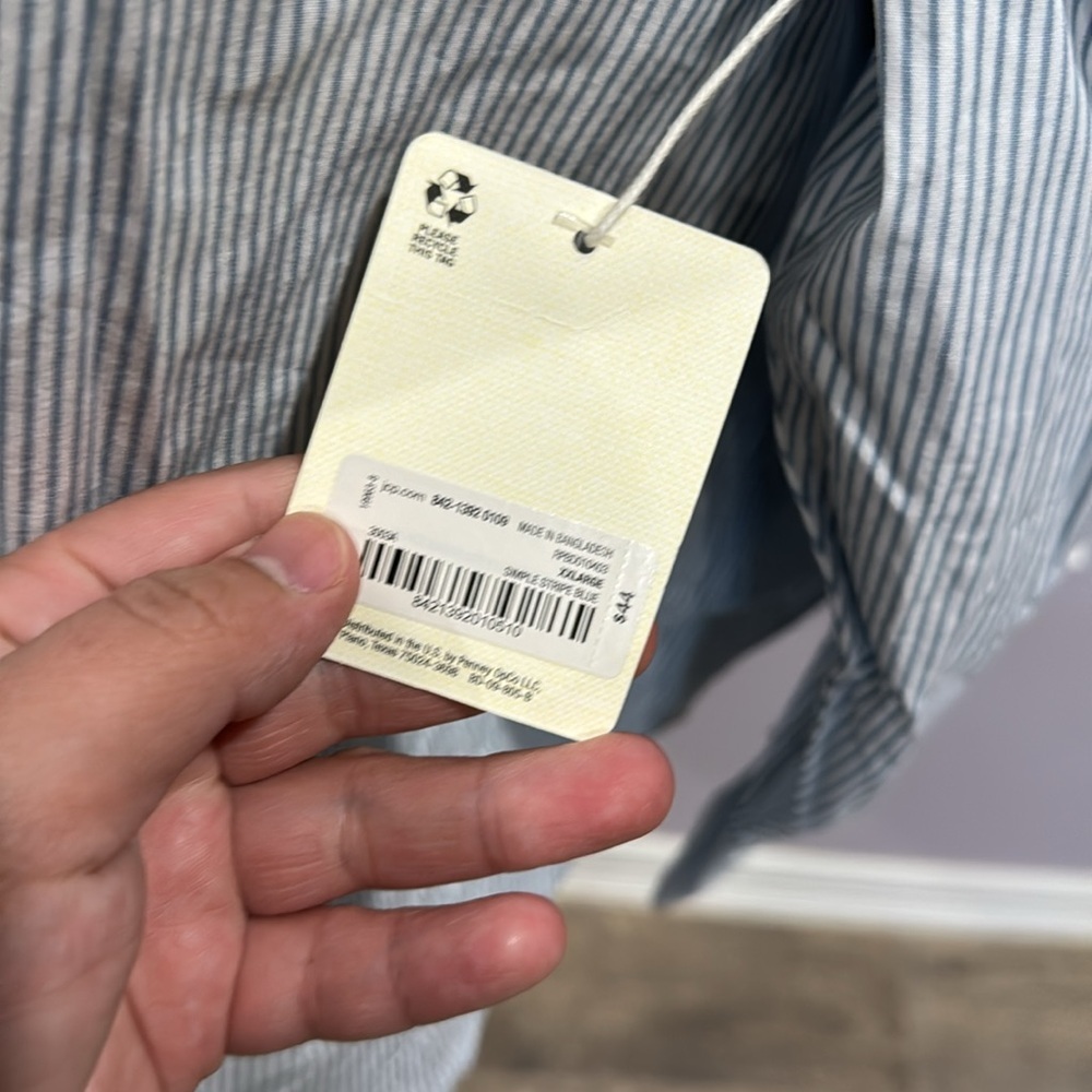 Buttoned shirt - Picture 4 of 4